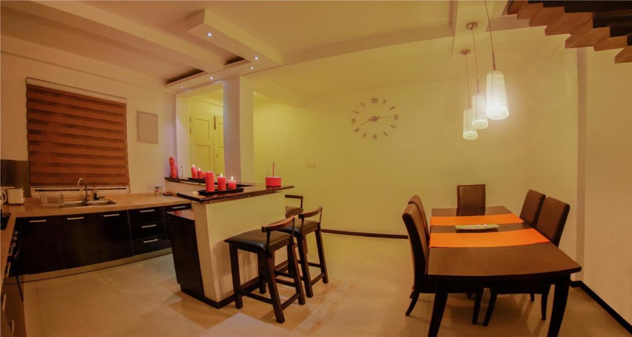 Blue Water Boutique Hotel Negombo Luaran gambar